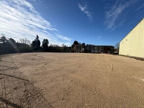 Ings Av, Rochdale to rent Interior Photo- Image 2 of 8