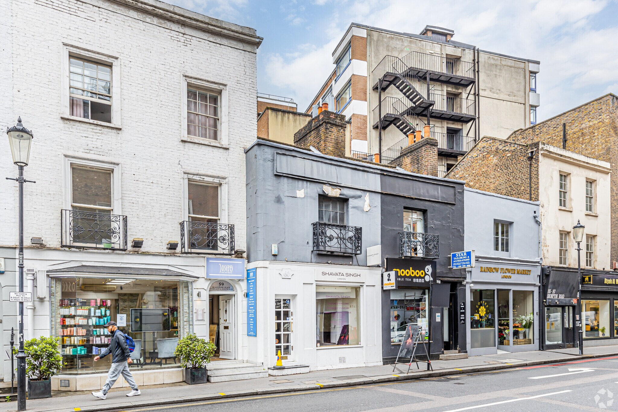 60 Beauchamp Pl, London for sale Primary Photo- Image 1 of 1