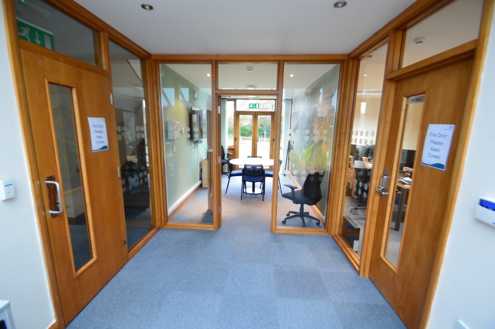 Hill, Filleigh to rent Interior Photo- Image 1 of 8