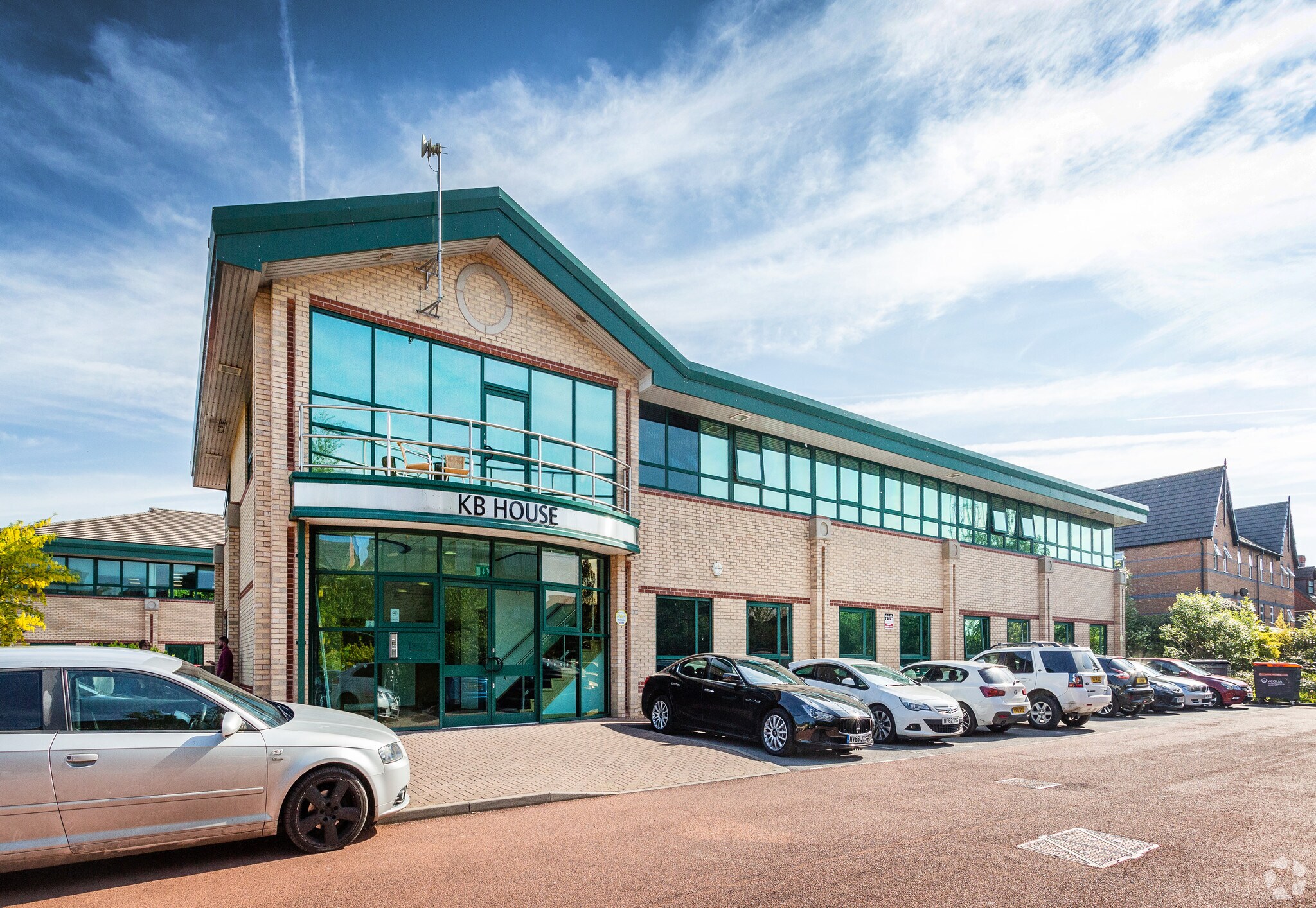 4 Scott Dr, Altrincham for sale Primary Photo- Image 1 of 1