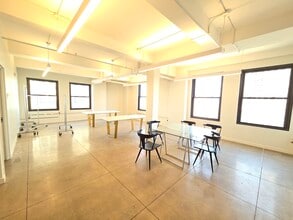 225 Broadway, New York, NY to rent Building Photo- Image 1 of 3