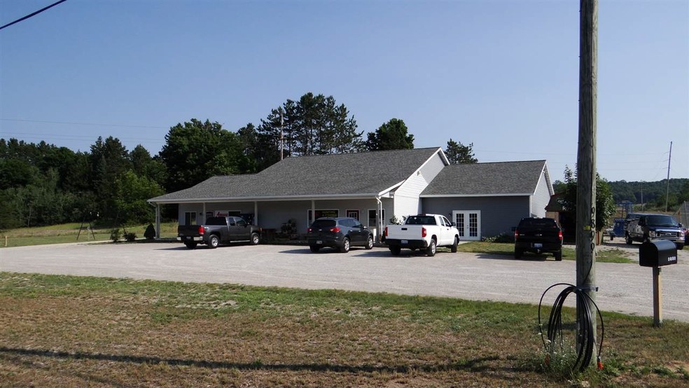 9899 Honor Hwy, Honor, MI for sale - Primary Photo - Image 1 of 1