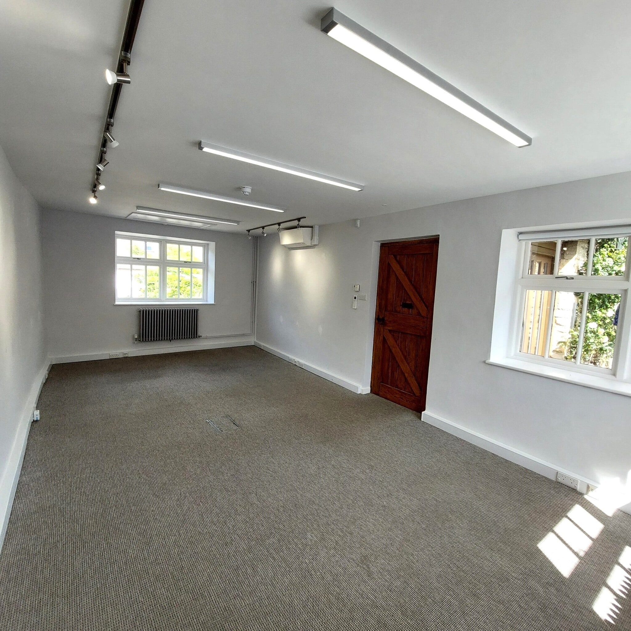Priory Ct, Poulton to rent Interior Photo- Image 1 of 3