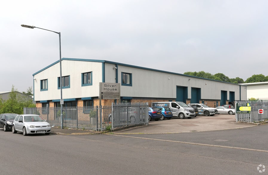 Adelphi Way, Staveley to rent - Building Photo - Image 1 of 8