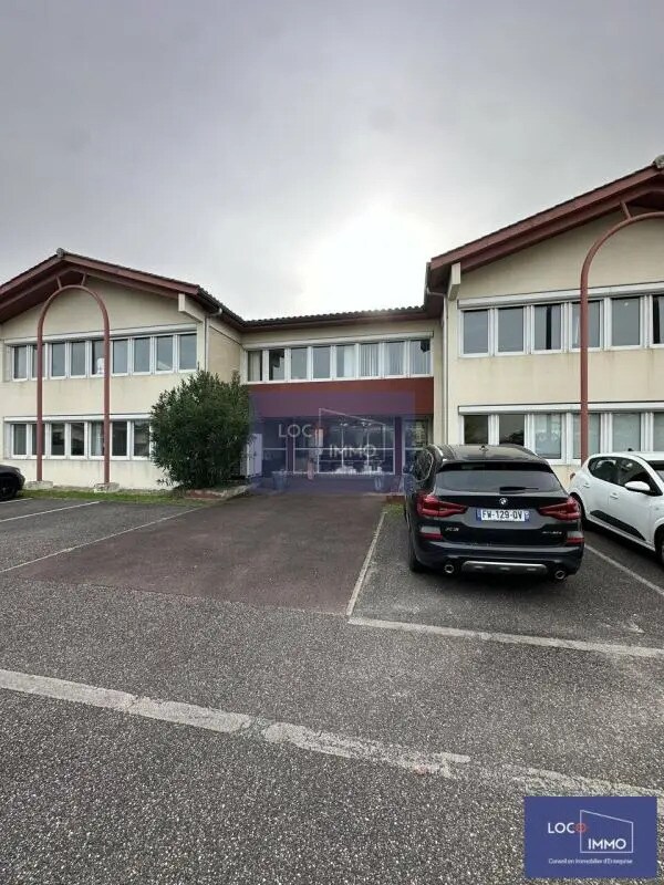Vente Bureaux 1 000 m² - Photo 1