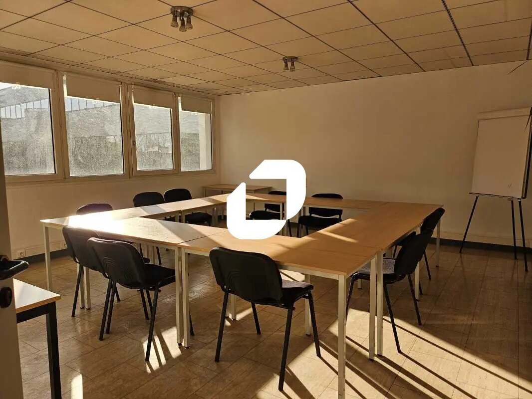 Office in Lattes to rent Interior Photo- Image 1 of 17