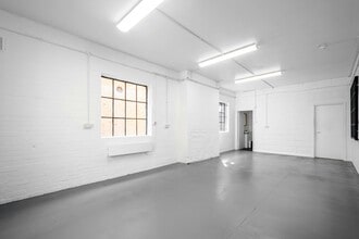 160-162 Brick Ln, London to rent Interior Photo- Image 1 of 7