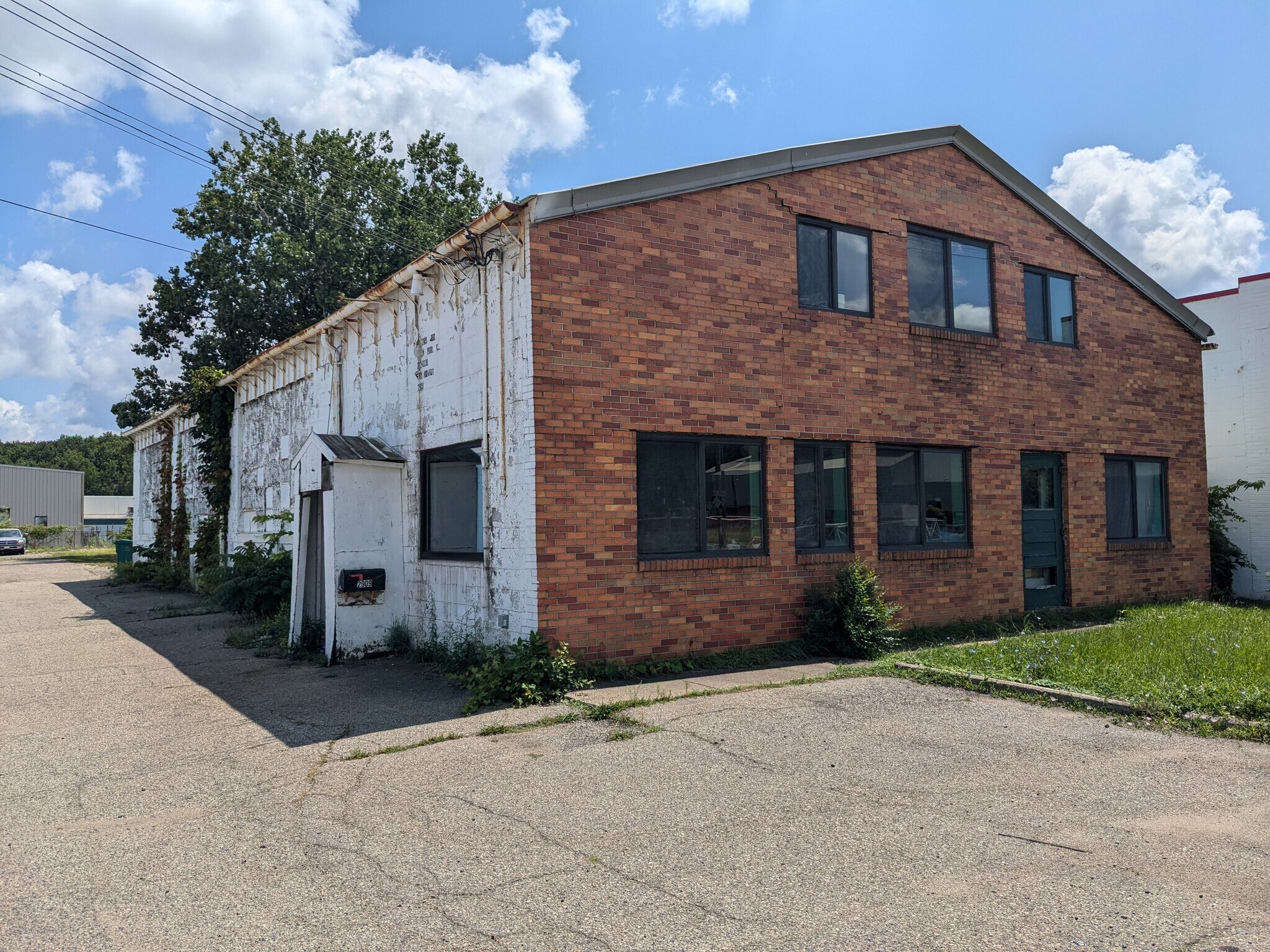 2909 S Martin Luther King Jr Blvd, Lansing, MI for sale Building Photo- Image 1 of 10