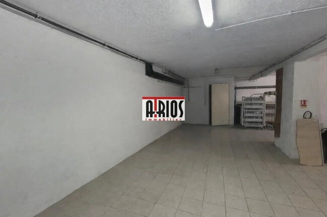 Location Entrepôt 200 m²