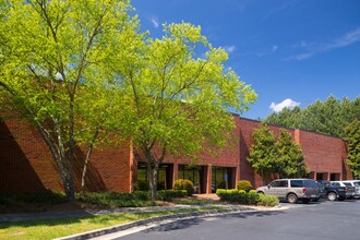 1380 Beverage Dr, Stone Mountain, GA for rent Building Photo- Image 1 of 4