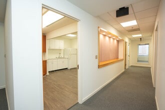 1110 Bonifant St, Silver Spring, MD to rent Interior Photo- Image 2 of 9