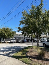 4591 Lakeside Dr, Jacksonville, FL for rent Building Photo- Image 1 of 5