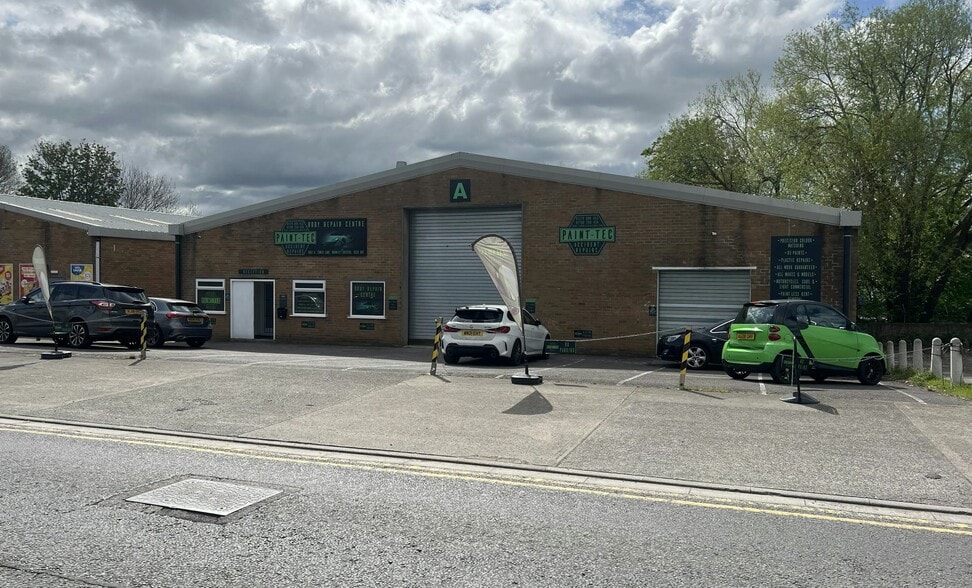 Tower Ln, Warmley for sale - Primary Photo - Image 1 of 1