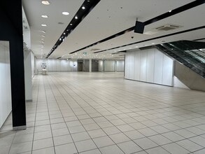 55-61 Regent St, Swindon to rent Interior Photo- Image 2 of 3