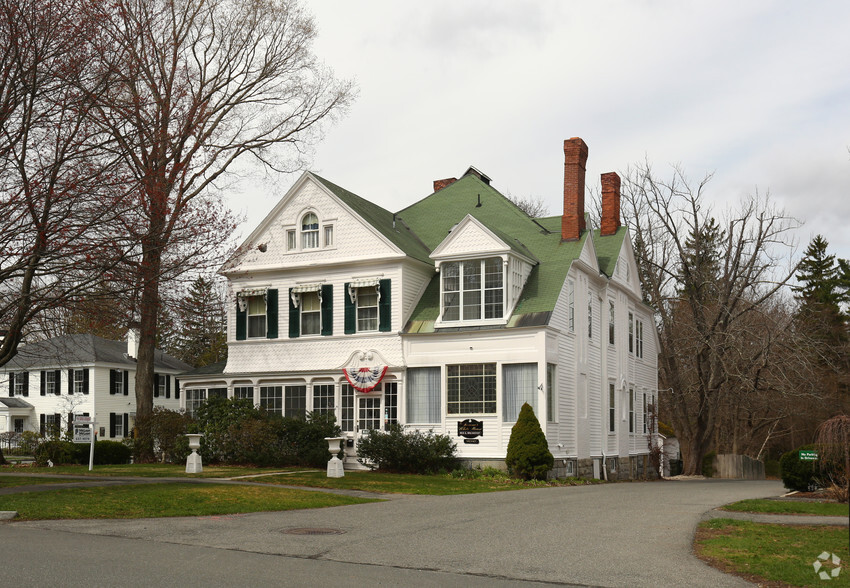 17 Main St, Lenox, MA for sale - Primary Photo - Image 1 of 1