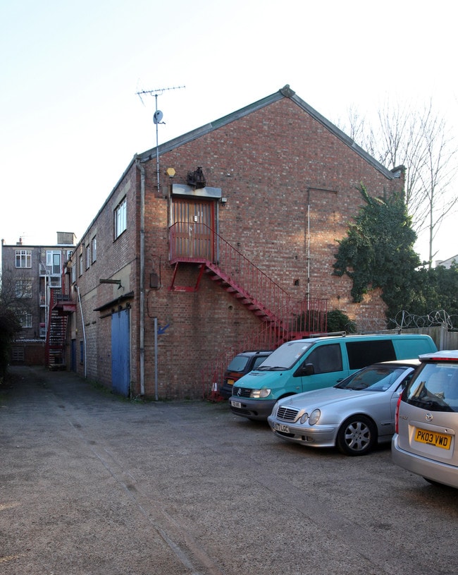 More details for 22-24 Powell Rd, London - Industrial for Sale