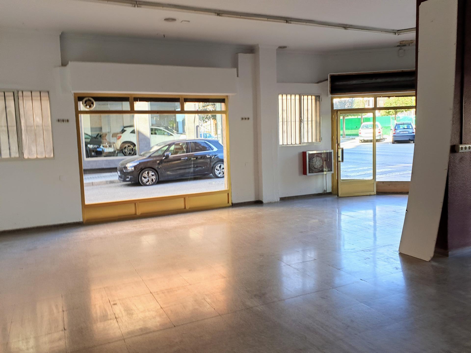 Retail in Petrer for sale Interior Photo- Image 1 of 24