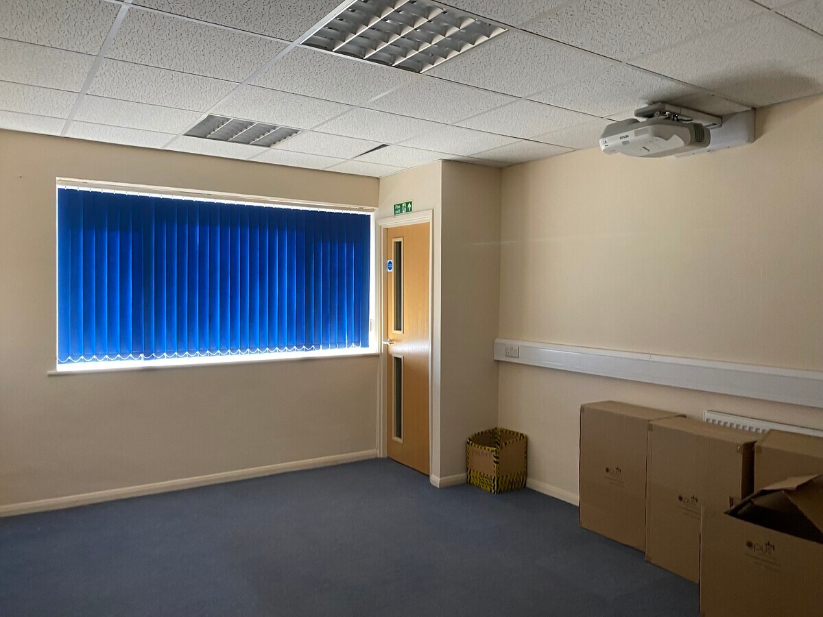 41 Murdock Rd, Bicester OX26 4PP UK