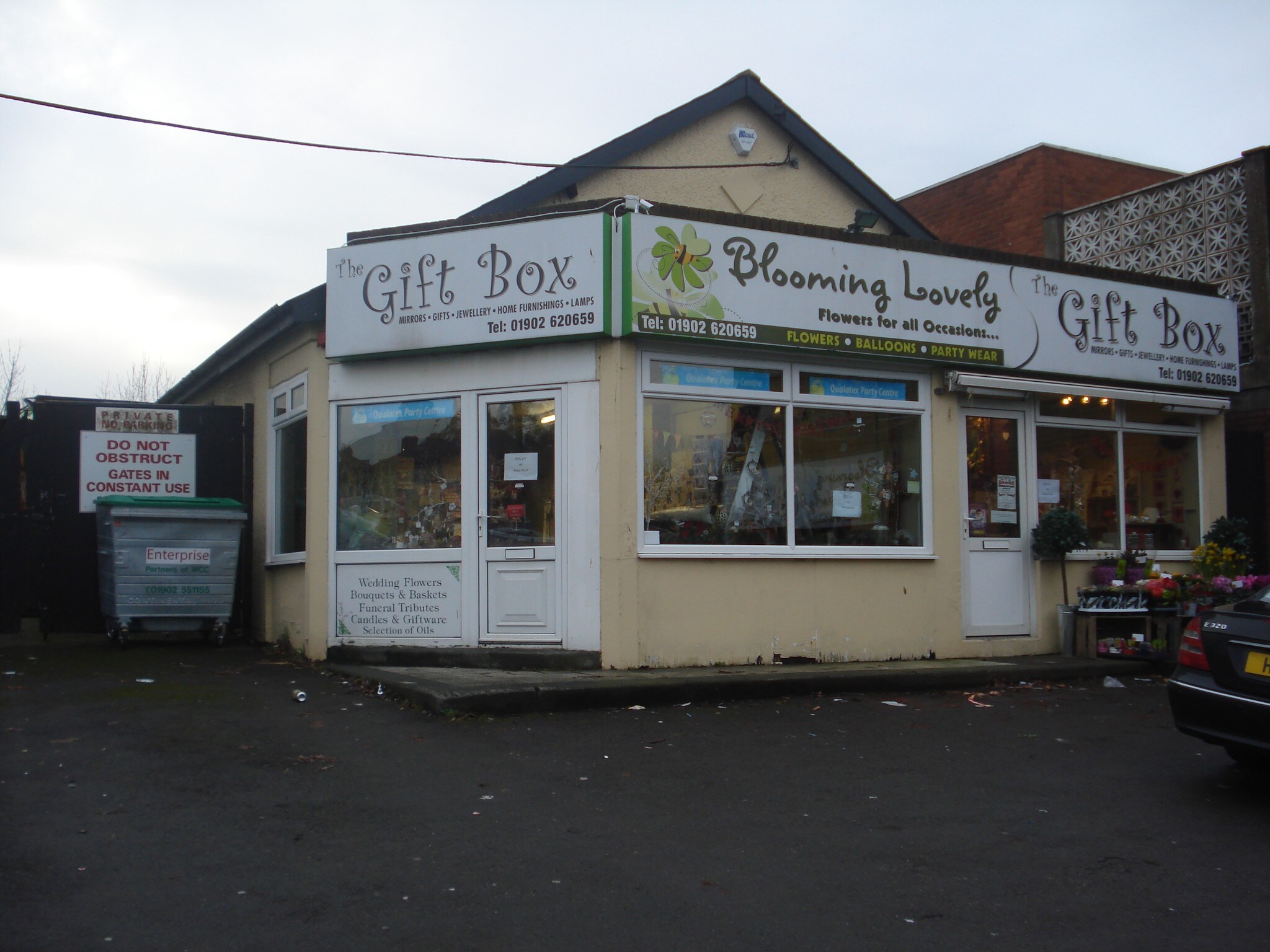 3 Warstones Dr, Wolverhampton for sale Primary Photo- Image 1 of 1