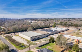 1300 E Rusk St, Jacksonville, TX for rent Building Photo- Image 1 of 18