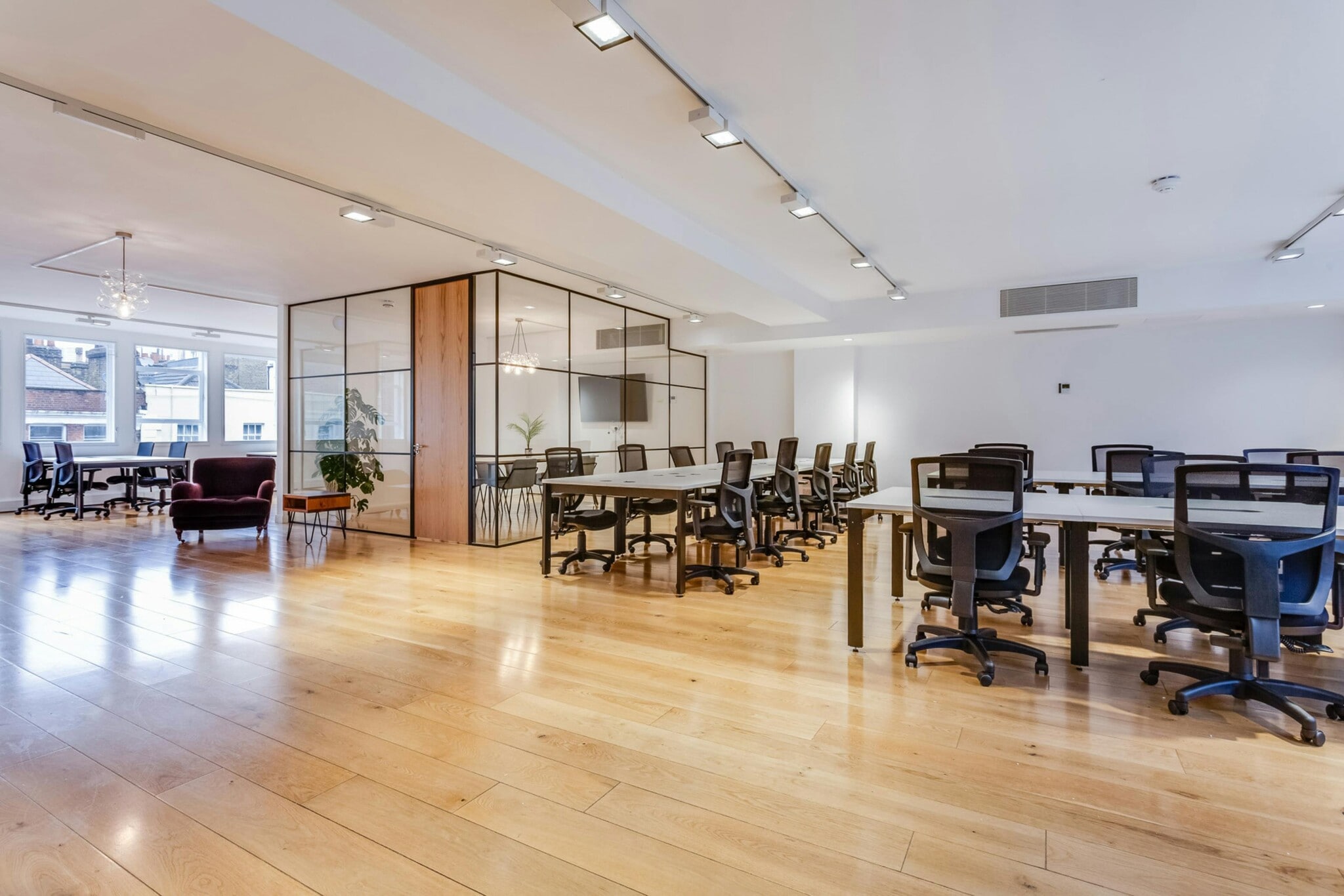 58-59 Great Marlborough St, London to rent Primary Photo- Image 1 of 11