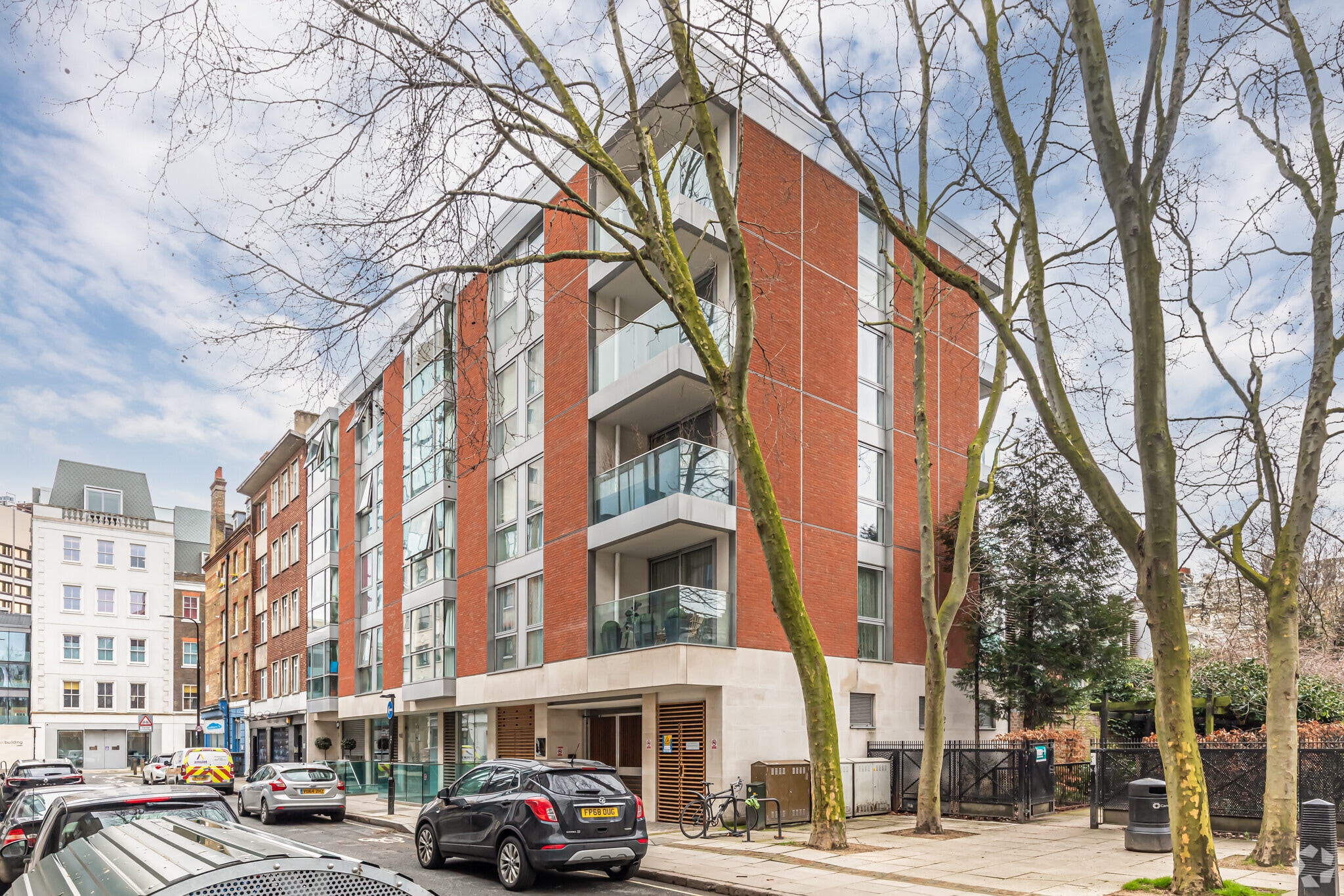 7-9 Whitfield St, London for sale Primary Photo- Image 1 of 1