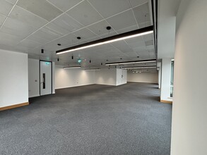 Proxima, Maidenhead for rent Building Photo- Image 1 of 6