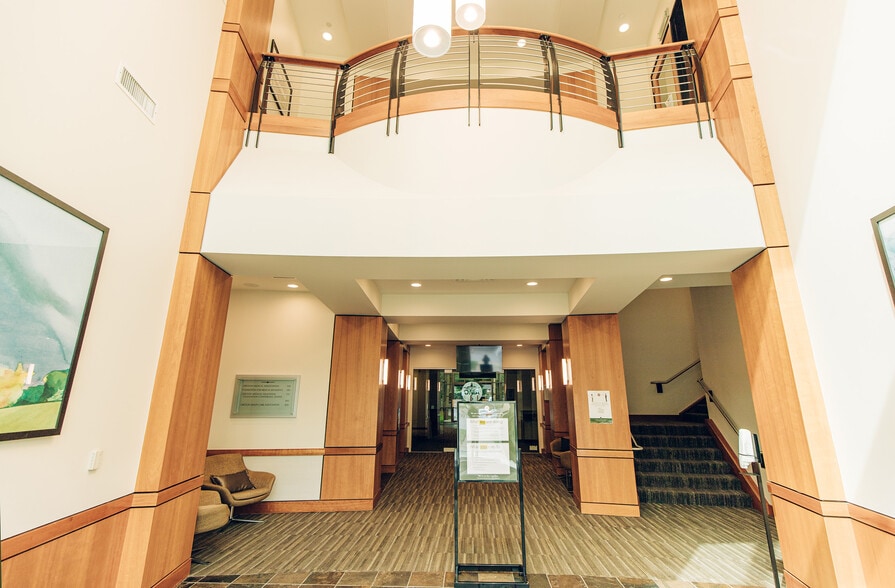 11740 SW 68th Pky, Tigard, OR to rent - Building Photo - Image 2 of 3