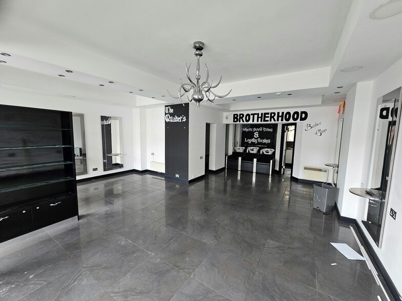 11-12 Horse Market, Darlington to rent - Interior Photo - Image 2 of 3