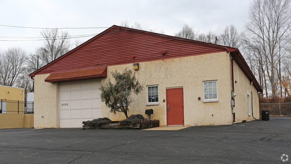 2550 W Maple Ave, Langhorne, PA for sale - Building Photo - Image 3 of 3