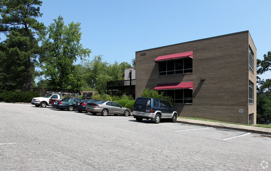 3325 Durham Chapel Hill Blvd, Durham, NC for rent - Building Photo - Image 3 of 7