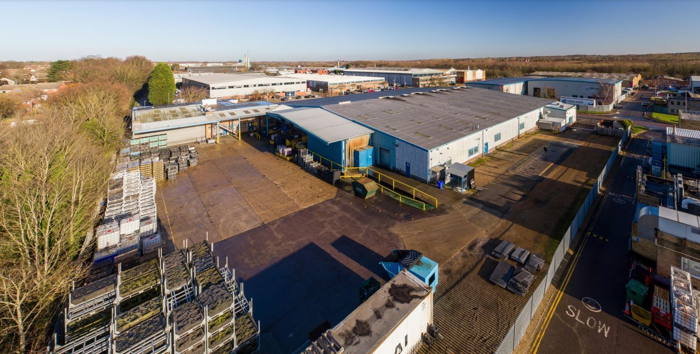 3 Freebournes Rd, Witham for sale Primary Photo- Image 1 of 1