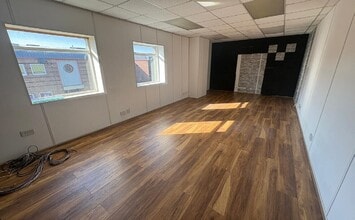 Dixon Clos, Lincoln to rent Interior Photo- Image 2 of 5