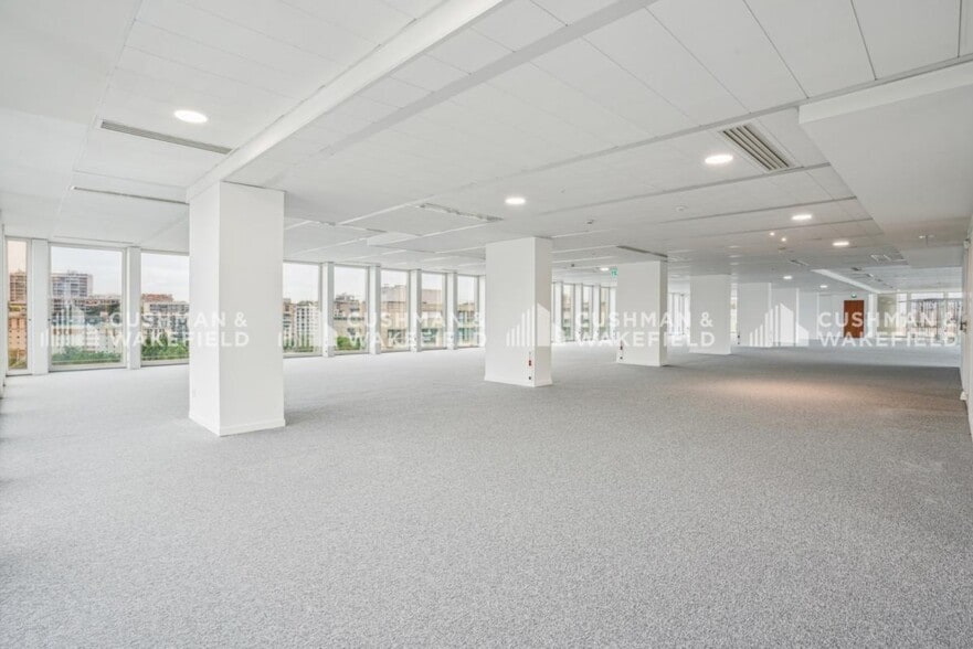 20-26 Boulevard Du Parc, Neuilly-sur-Seine to rent - Building Photo - Image 3 of 17