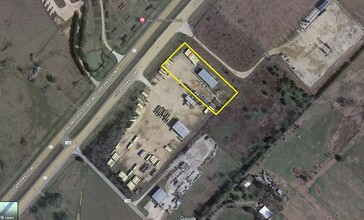 4005 Presidential Corridor W, Caldwell, TX for rent Building Photo- Image 1 of 7