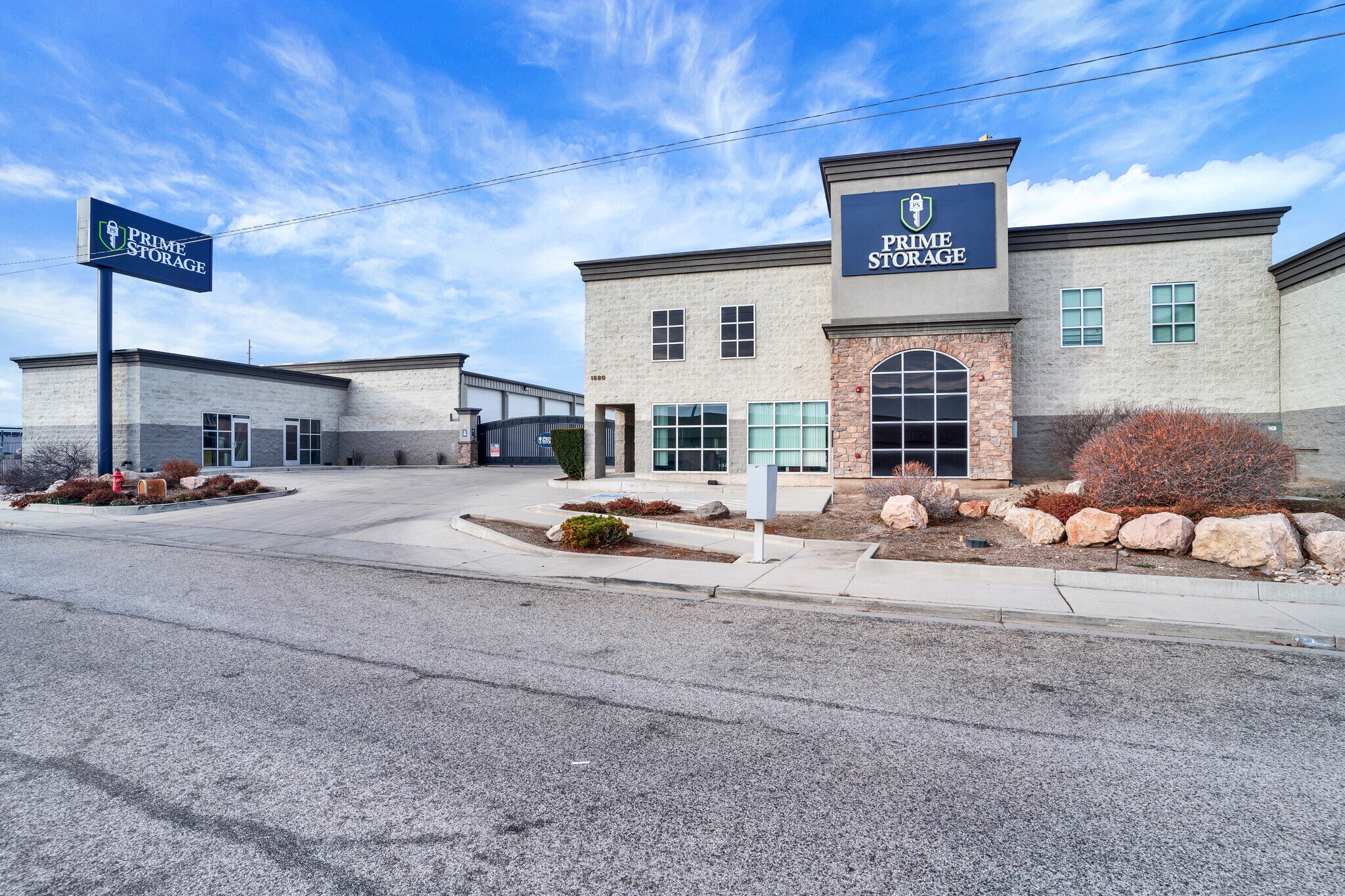 1850 S 500 W, Salt Lake City, UT to rent Primary Photo- Image 1 of 3