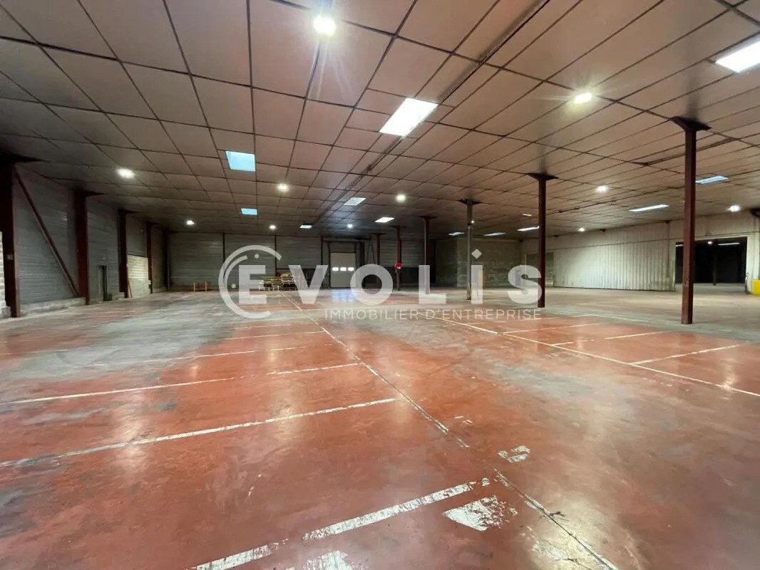 Office in Carbon-Blanc to rent Interior Photo- Image 1 of 14