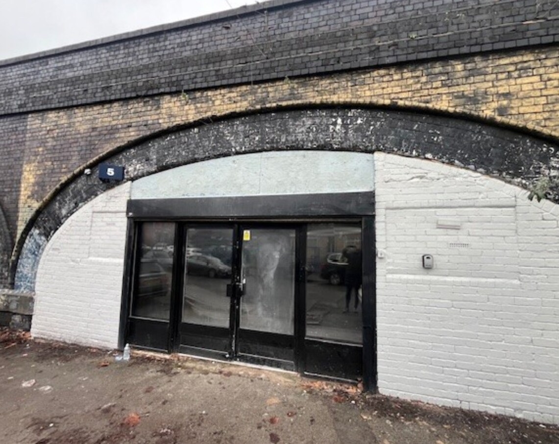 Kimberworth Rd, Rotherham to rent Building Photo- Image 1 of 2