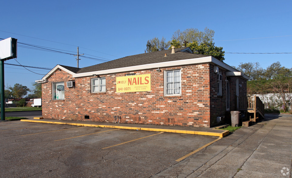 3003-3007 Jefferson Hwy, New Orleans, LA for sale - Building Photo - Image 2 of 5