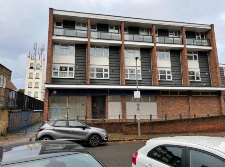 15-17 Este Rd, London for sale - Primary Photo - Image 1 of 1