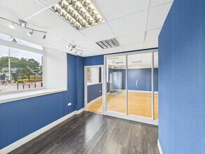 24 The Cross, Prestwick to rent Interior Photo- Image 1 of 3