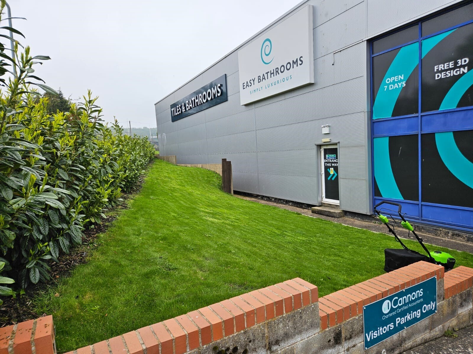 1A Park Farm Rd, Folkestone for sale Building Photo- Image 1 of 1