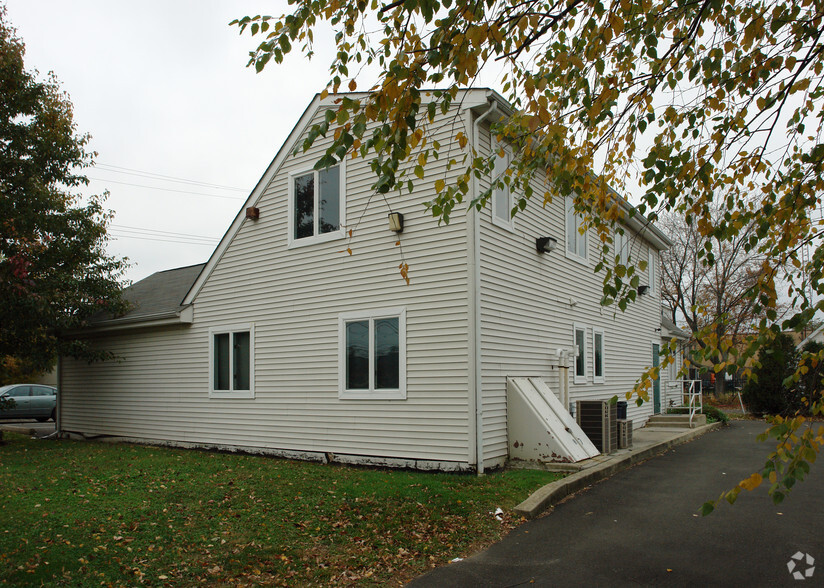 2480 Durham Rd, Bristol, PA for rent - Building Photo - Image 3 of 3