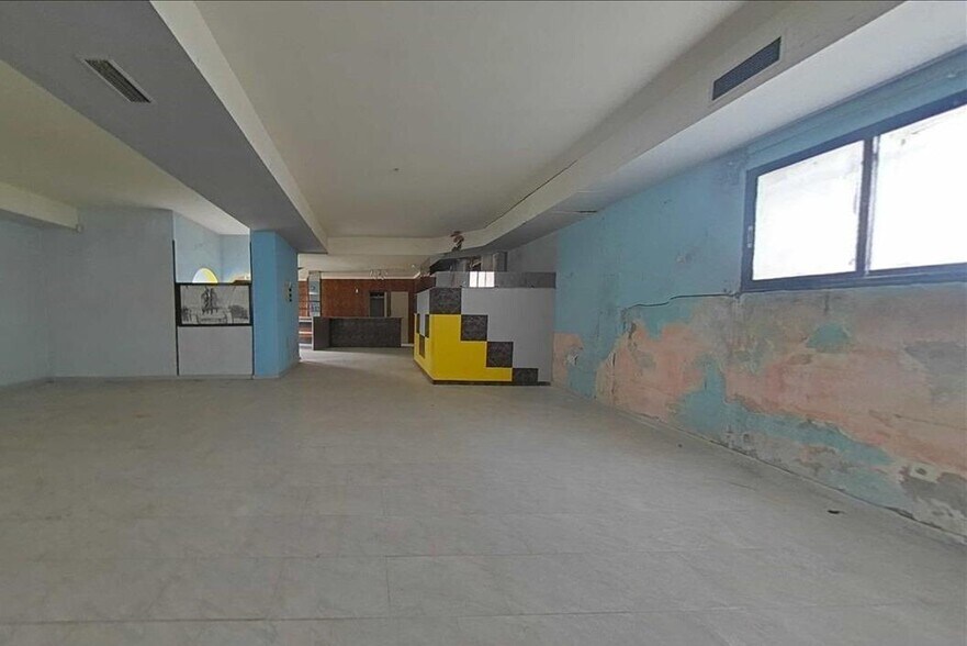 Industrial in Ponferrada, León for sale - Building Photo - Image 2 of 28