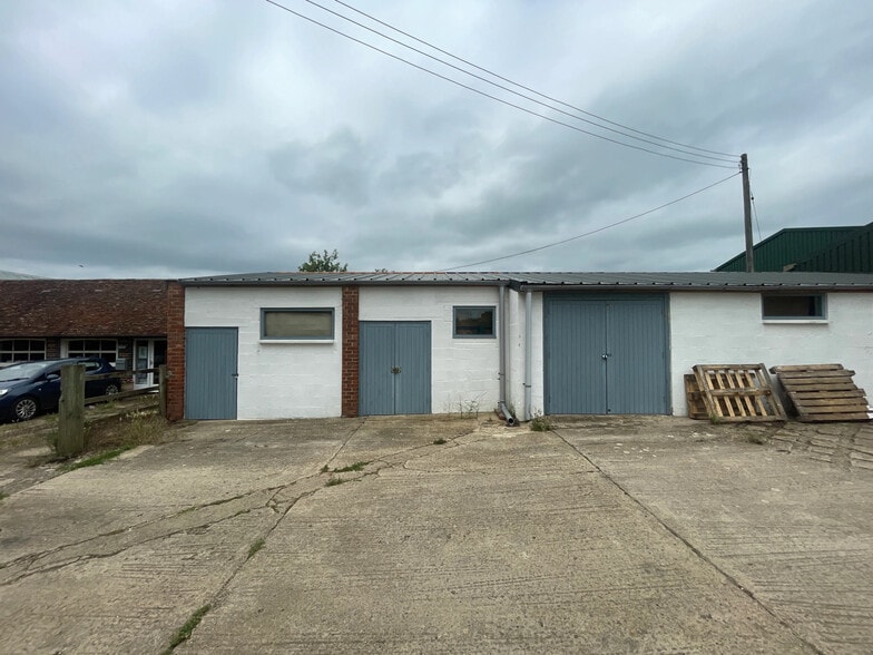 8 Buttermarket, Thame to rent - Building Photo - Image 3 of 10