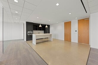 11111 Santa Monica Blvd, Los Angeles, CA to rent Interior Photo- Image 2 of 6