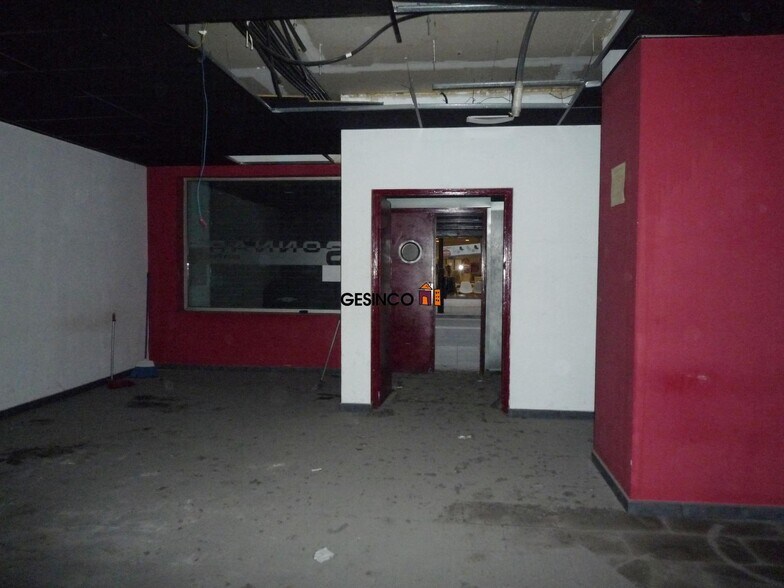 Retail in Ontinyent, Valencia to rent - Interior Photo - Image 3 of 5