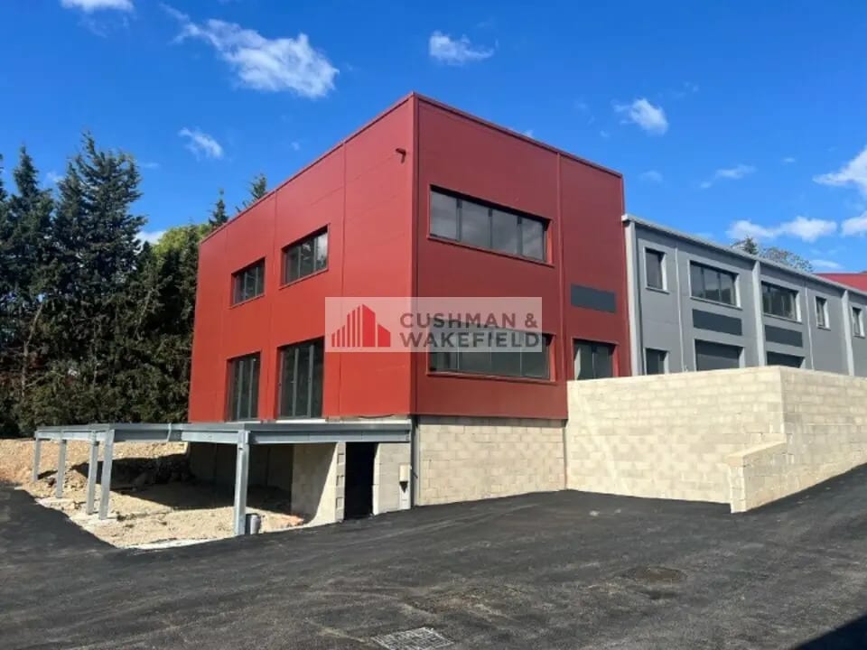 Location Local d'activités 153 m² - Photo 1
