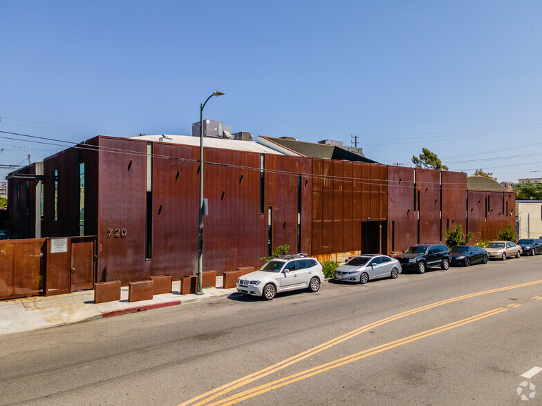 706-720 N Cahuenga Blvd, Los Angeles, CA for rent - Building Photo - Image 1 of 76