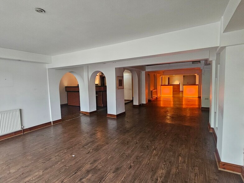 152 Oxford Rd, Oxford to rent - Interior Photo - Image 2 of 6